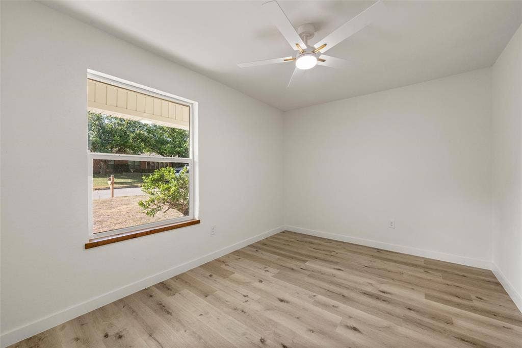 412 Dixon Street, Hewitt, TX 76643