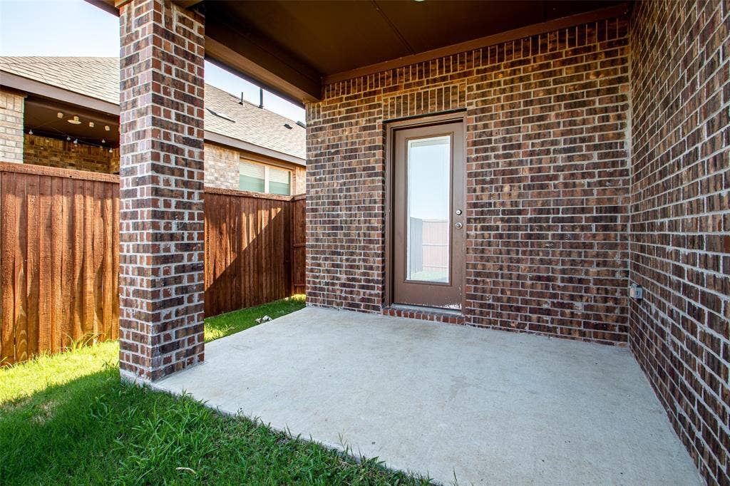 2721 Franklin Drive, Celina, TX 75009 2721 Franklin Drive, Celina, TX 75009