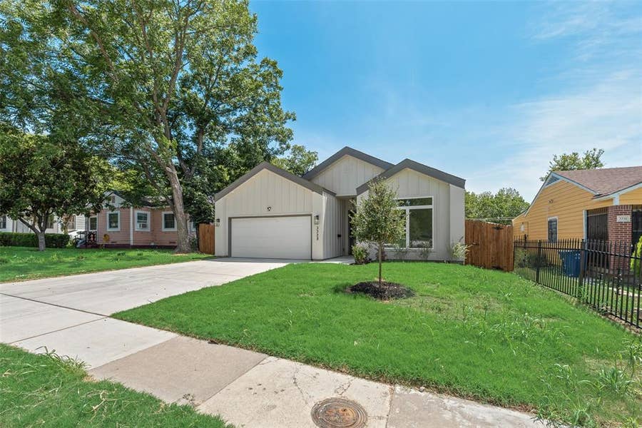 Property photo for 3328 Arizona Avenue, Dallas, TX