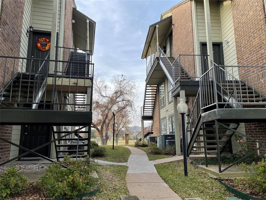 Property photo for 5981 Arapaho Road, #1004, Dallas, TX