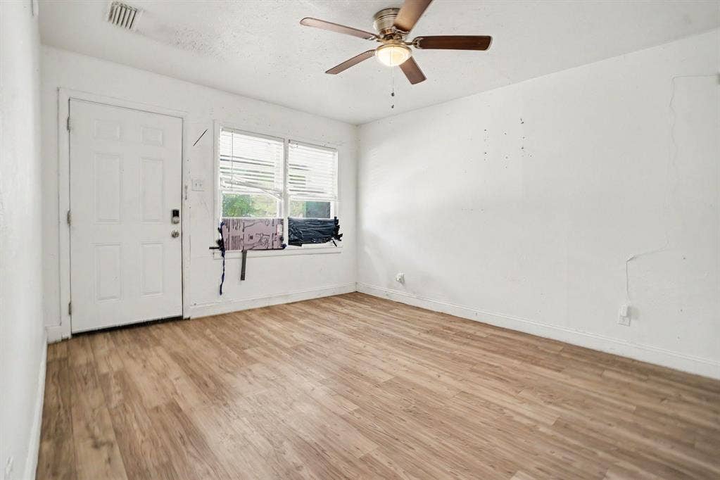 1002 Pampa Drive, Mesquite, TX 75149 1002 Pampa Drive, Mesquite, TX 75149