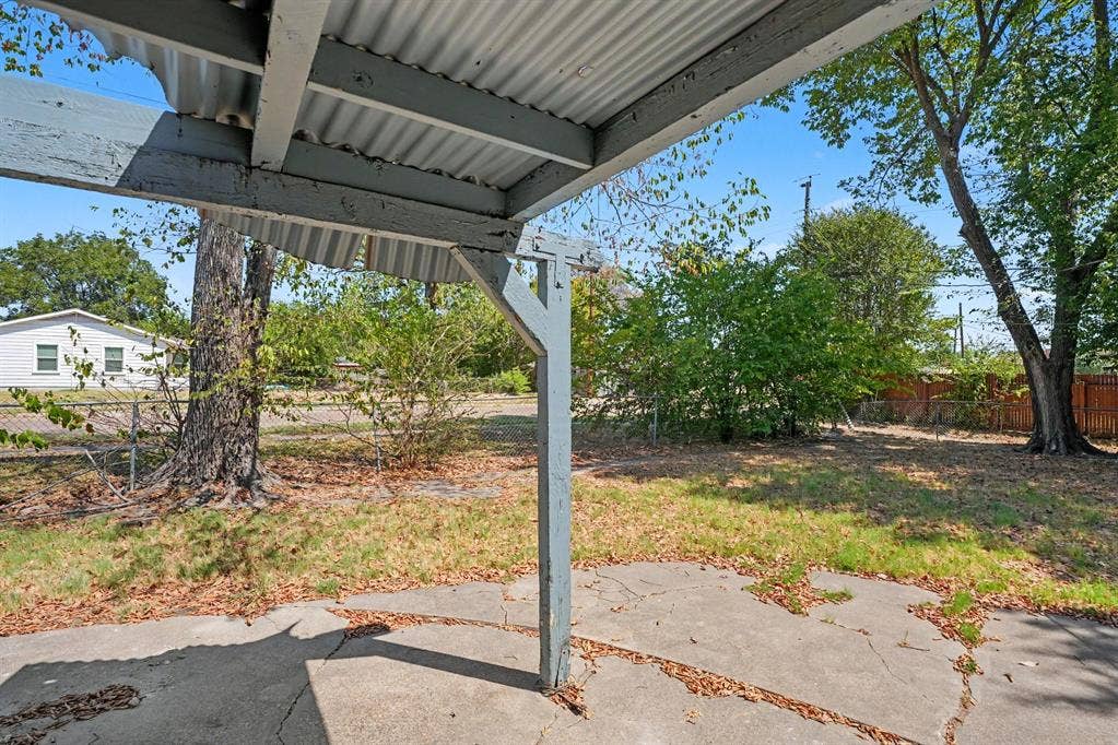 1002 Pampa Drive, Mesquite, TX 75149 1002 Pampa Drive, Mesquite, TX 75149