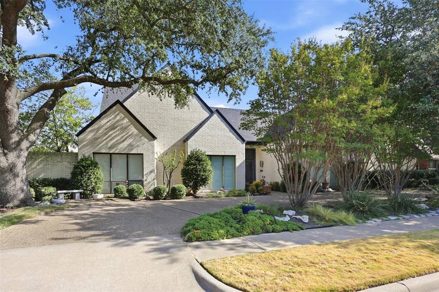 Property photo for 4609 Saxon Drive, Plano, TX