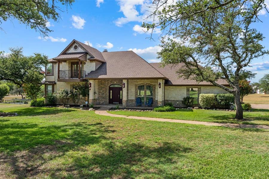 Property photo for 2285 Austin Hines Drive, China Spring, TX