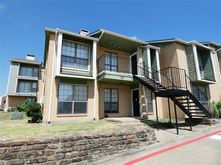 Property photo for 5805 Lake Hubbard Parkway, #202, Garland, TX