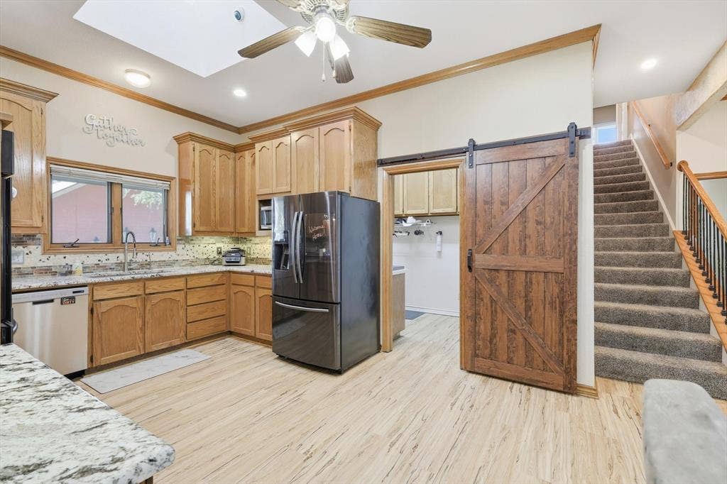 2309 Hillview Drive, Krum, TX 76249
