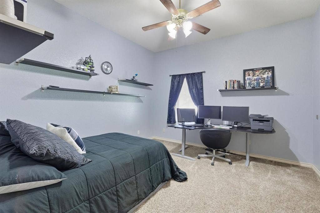 2309 Hillview Drive, Krum, TX 76249