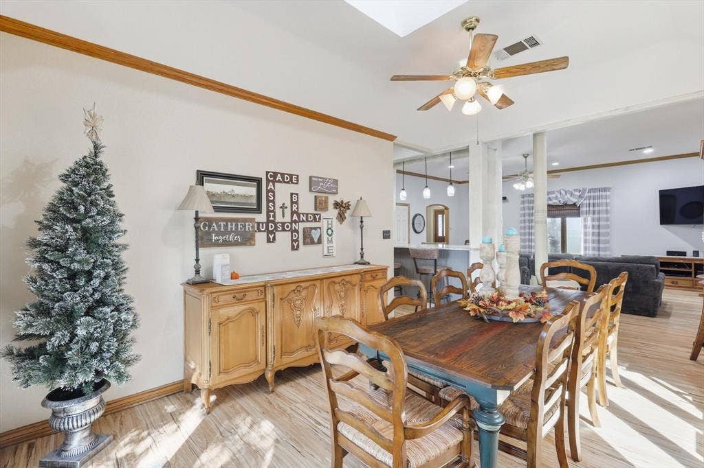 2309 Hillview Drive, Krum, TX 76249