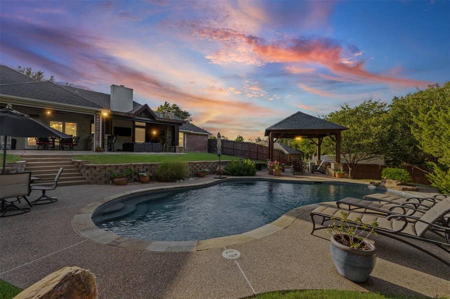 Property photo for 4430 Jakes Way, Midlothian, TX