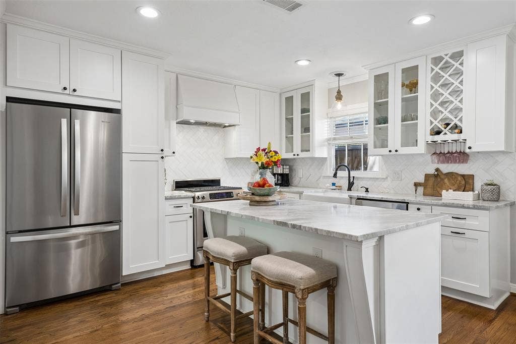 6203 Kenwood Avenue, Dallas, TX 75214
