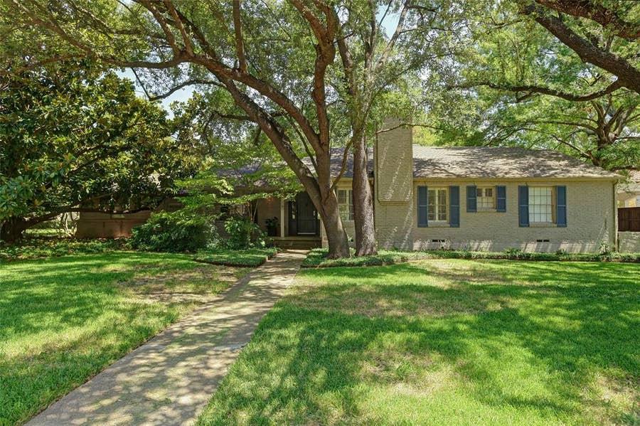 Property photo for 8910 Guernsey Lane, Dallas, TX