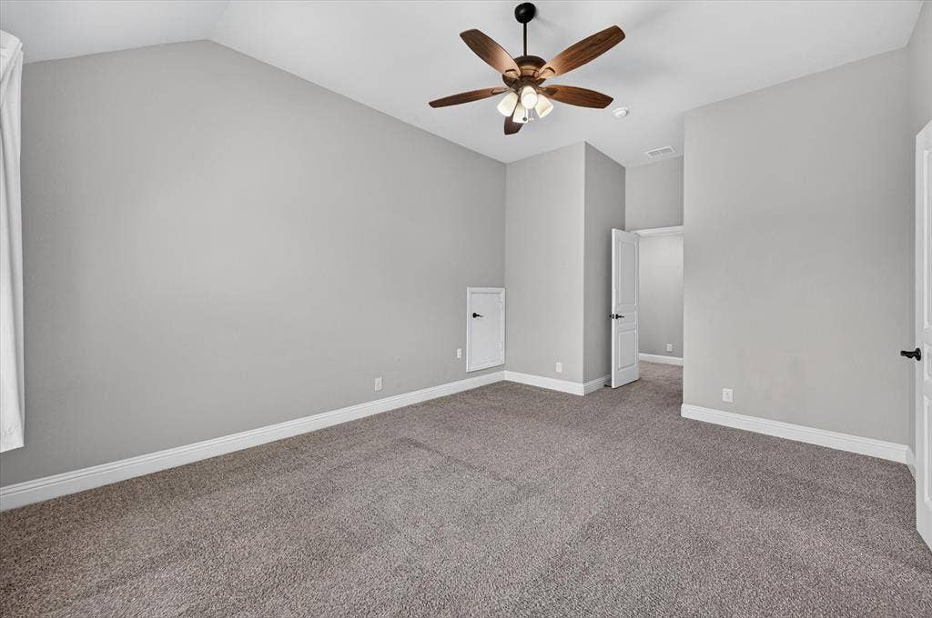 316 Jernigan Drive, Euless, TX 76040 Vaulted ceilings with a ceiling fan