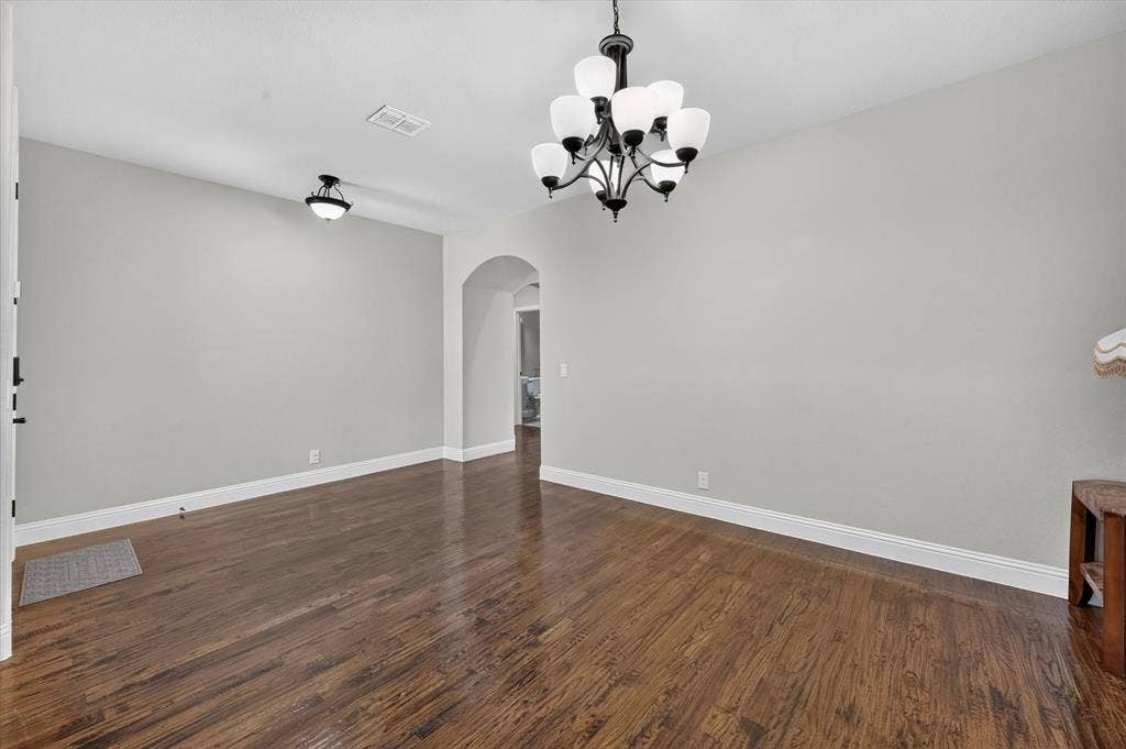 316 Jernigan Drive, Euless, TX 76040 316 Jernigan Drive, Euless, TX 76040