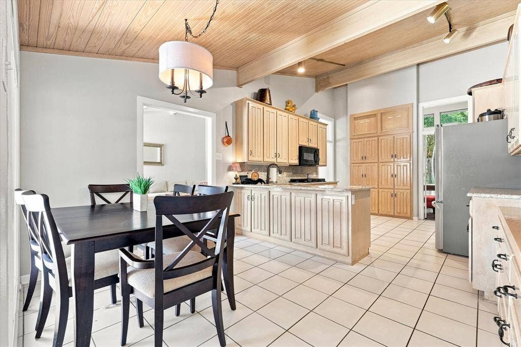 923 Wellington Drive, Duncanville, TX 75137 923 Wellington Drive, Duncanville, TX 75137