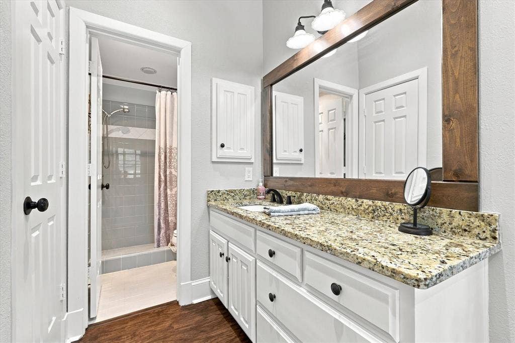 923 Wellington Drive, Duncanville, TX 75137 923 Wellington Drive, Duncanville, TX 75137