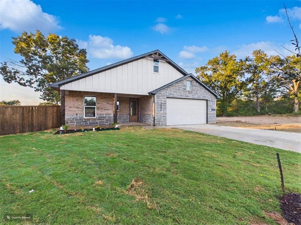 1202 Phoenix Drive, Athens, TX 75751 1202 Phoenix Drive, Athens, TX 75751