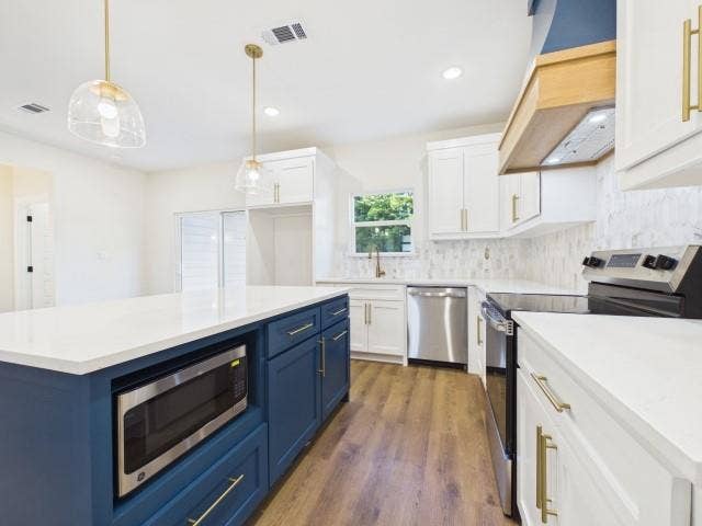 1202 Phoenix Drive, Athens, TX 75751 1202 Phoenix Drive, Athens, TX 75751