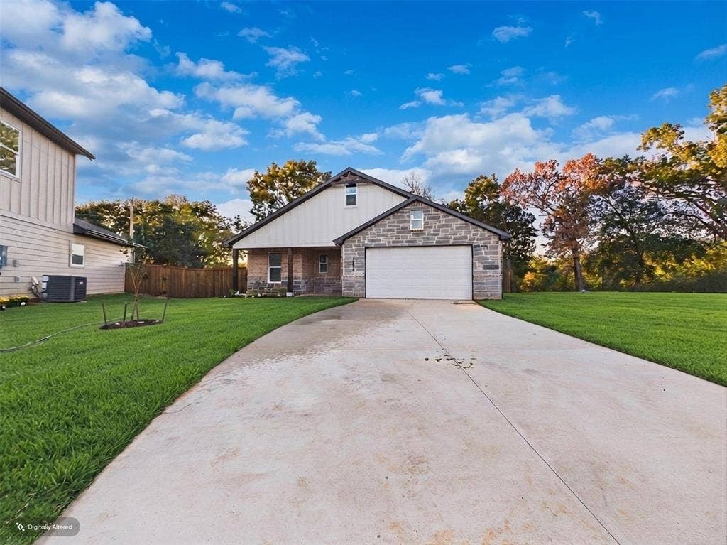 1202 Phoenix Drive, Athens, TX 75751 1202 Phoenix Drive, Athens, TX 75751