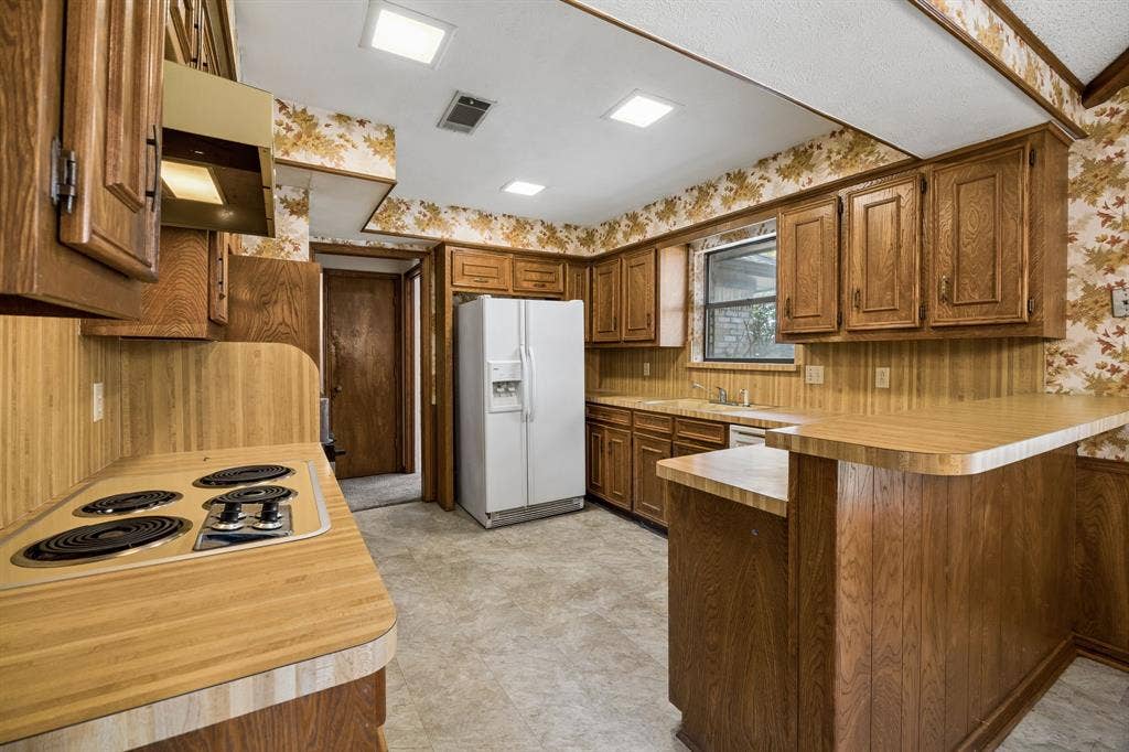 6017 Timber Creek Lane, Dallas, TX 75248 6017 Timber Creek Lane, Dallas, TX 75248