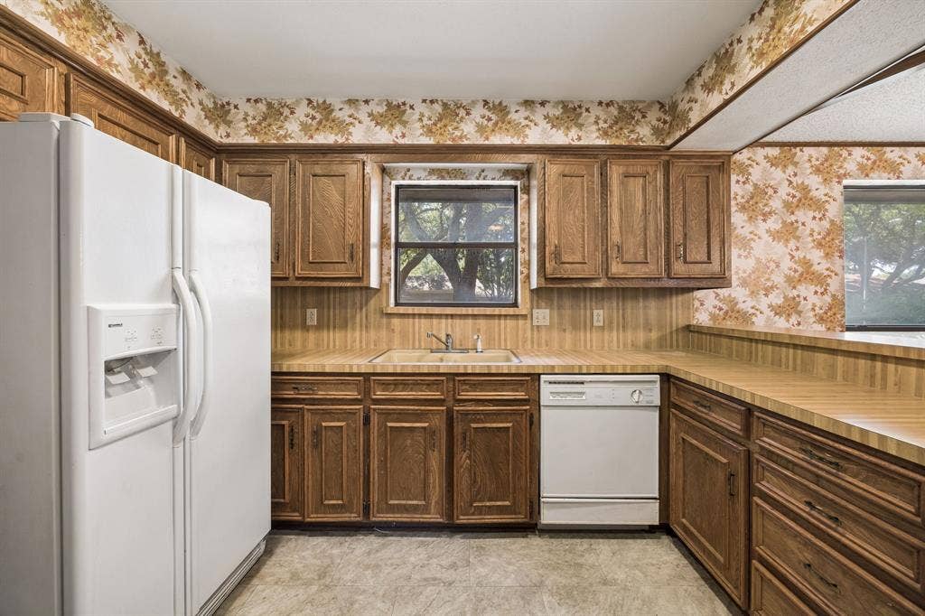 6017 Timber Creek Lane, Dallas, TX 75248 6017 Timber Creek Lane, Dallas, TX 75248