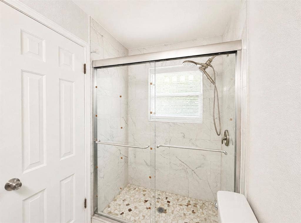 4142 Victoria Street, Irving, TX 75062 4142 Victoria Street, Irving, TX 75062