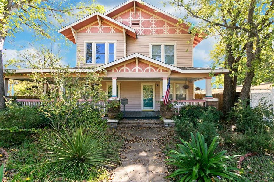 Property photo for 5126 Bryan Street, Dallas, TX