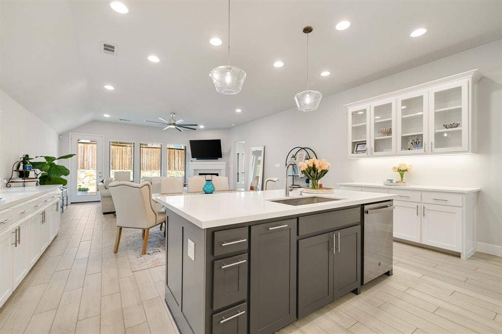 3040 Pedigree Court, Celina, TX 75009 3040 Pedigree Court, Celina, TX 75009