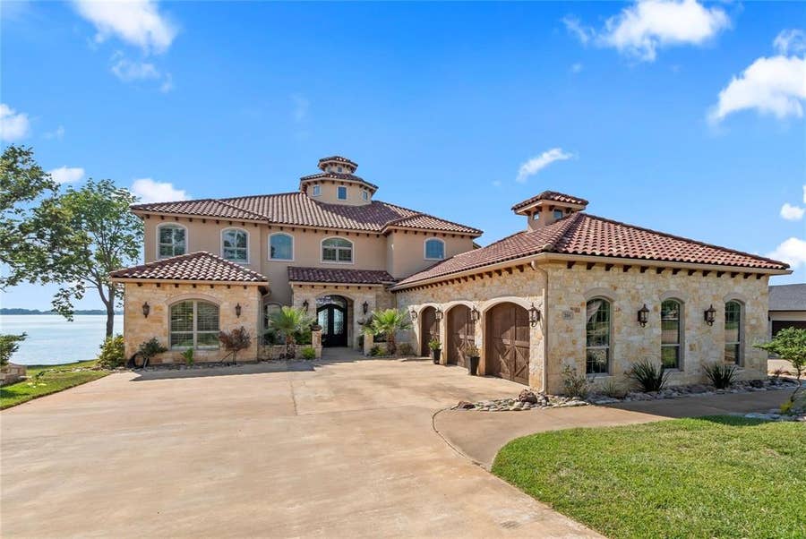 Property photo for 204 Pinnacle Club Place, Mabank, TX