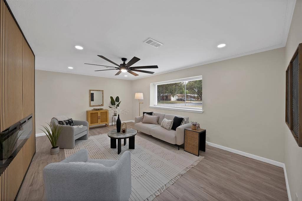 2505 Hollywood Drive, Arlington, TX 76013 2505 Hollywood Drive, Arlington, TX 76013