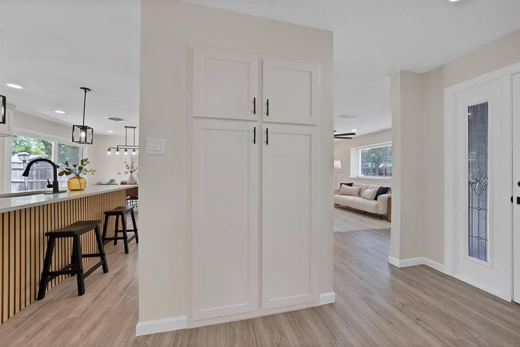 2505 Hollywood Drive, Arlington, TX 76013 2505 Hollywood Drive, Arlington, TX 76013