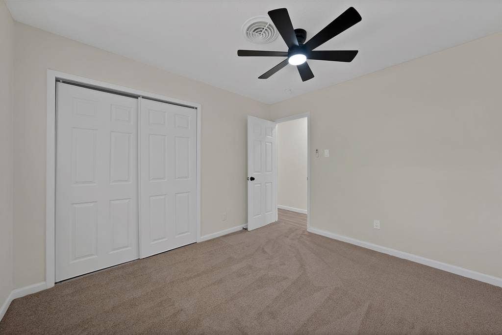 2505 Hollywood Drive, Arlington, TX 76013 2505 Hollywood Drive, Arlington, TX 76013