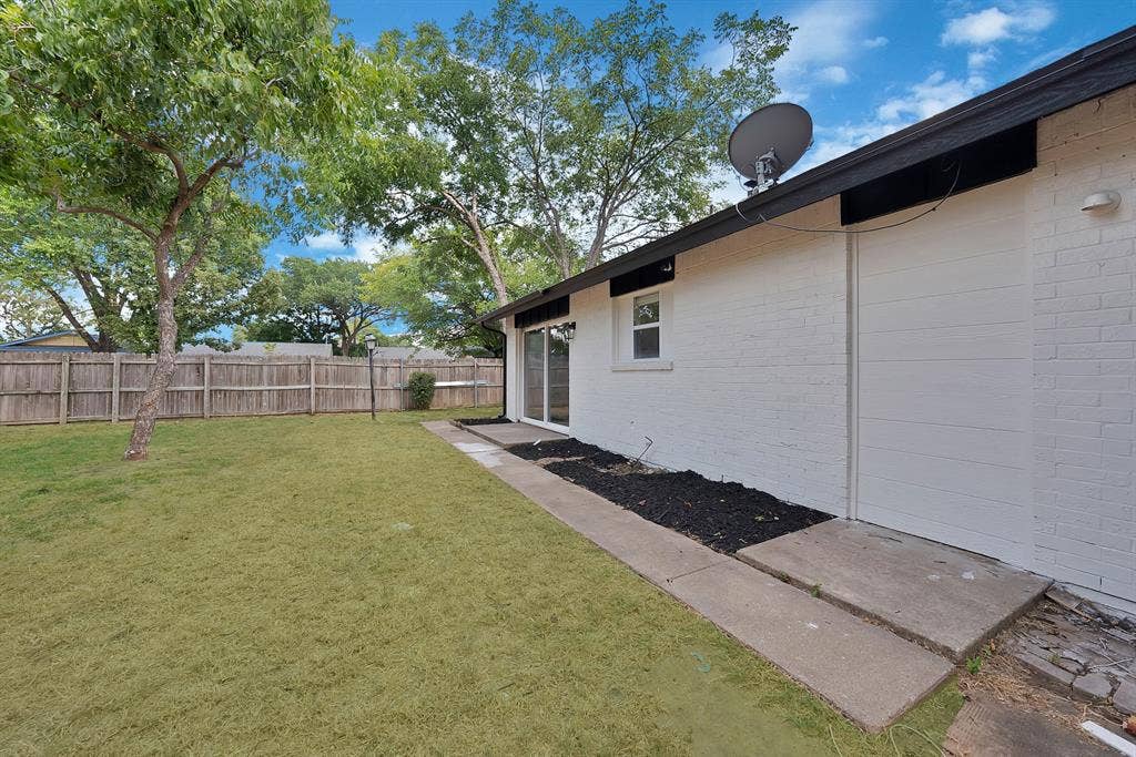 2505 Hollywood Drive, Arlington, TX 76013 2505 Hollywood Drive, Arlington, TX 76013