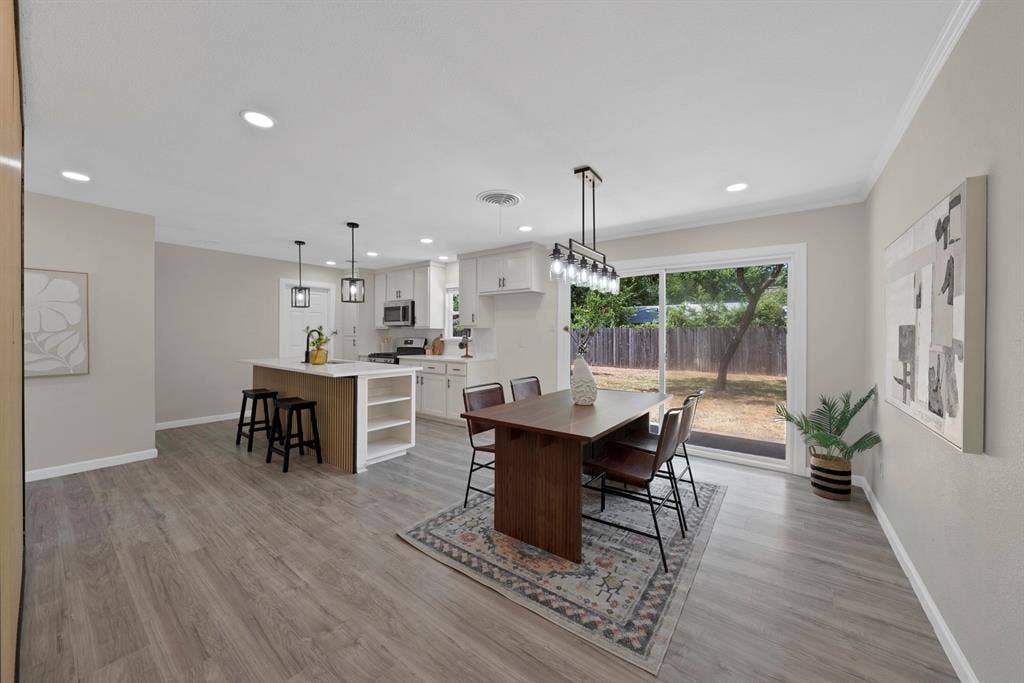2505 Hollywood Drive, Arlington, TX 76013 2505 Hollywood Drive, Arlington, TX 76013