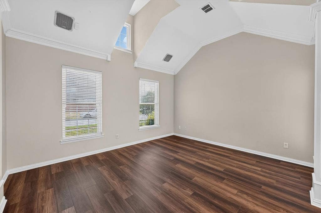 10307 Perkins Drive, Irving, TX 75063 10307 Perkins Drive, Irving, TX 75063