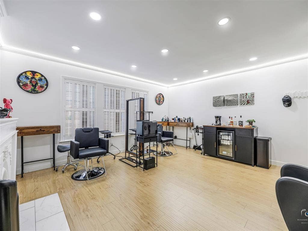 4310 Gaston Avenue, #103, Dallas, TX 75246 4310 Gaston Avenue, #103, Dallas, TX 75246