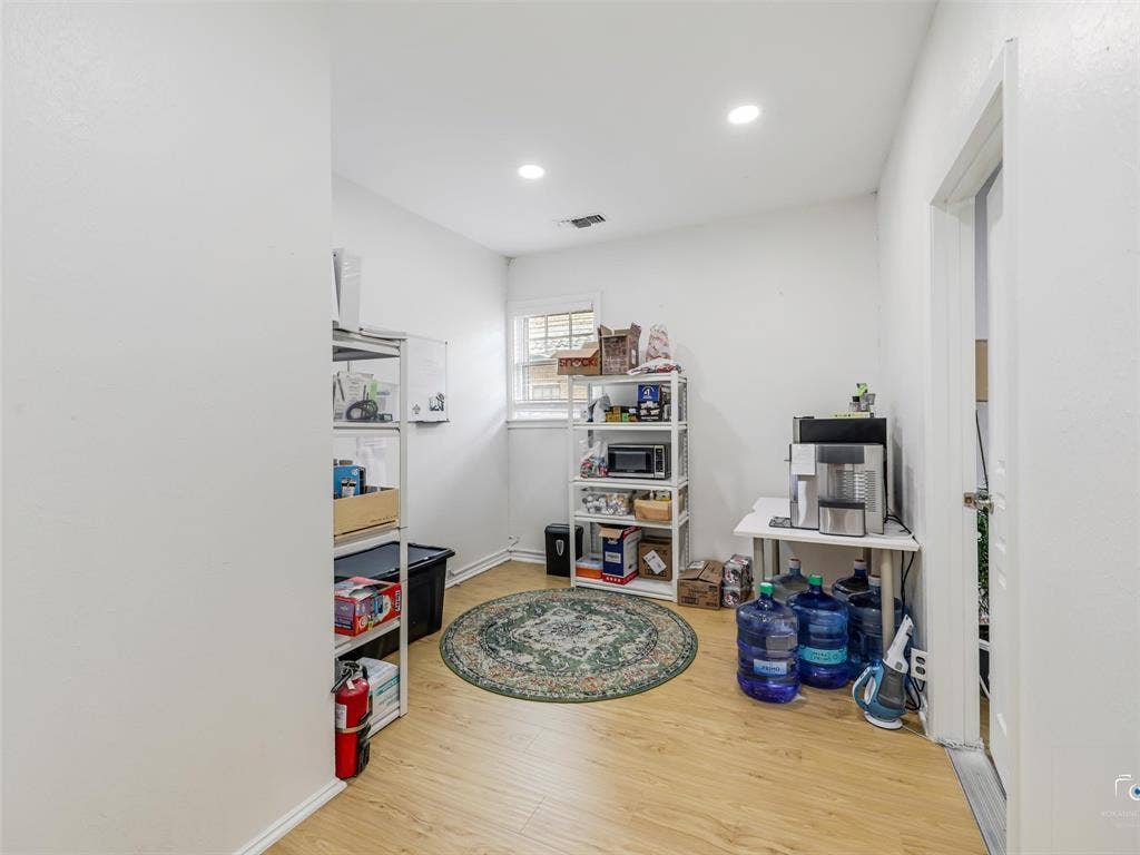 4310 Gaston Avenue, #103, Dallas, TX 75246 4310 Gaston Avenue, #103, Dallas, TX 75246