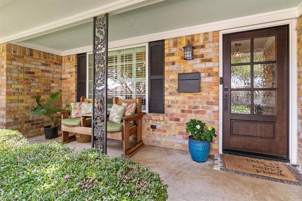 7617 La Risa Drive, Dallas, TX 75248