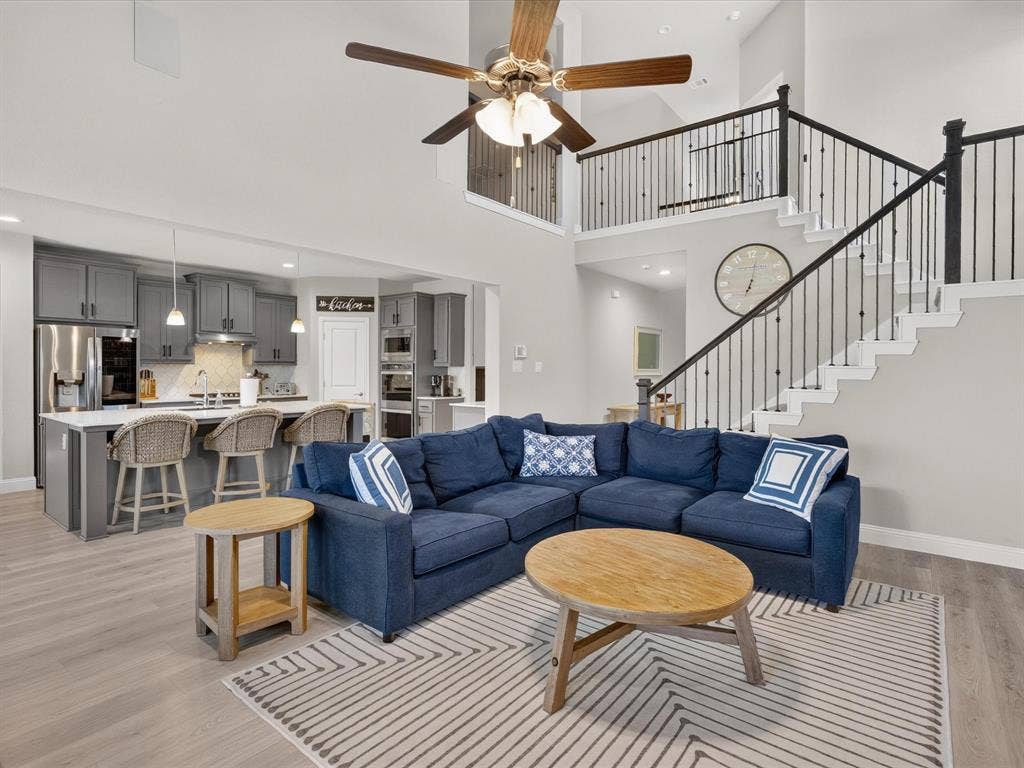 3455 Hidden Hollow Drive, Grand Prairie, TX 76065 3455 Hidden Hollow Drive, Grand Prairie, TX 76065
