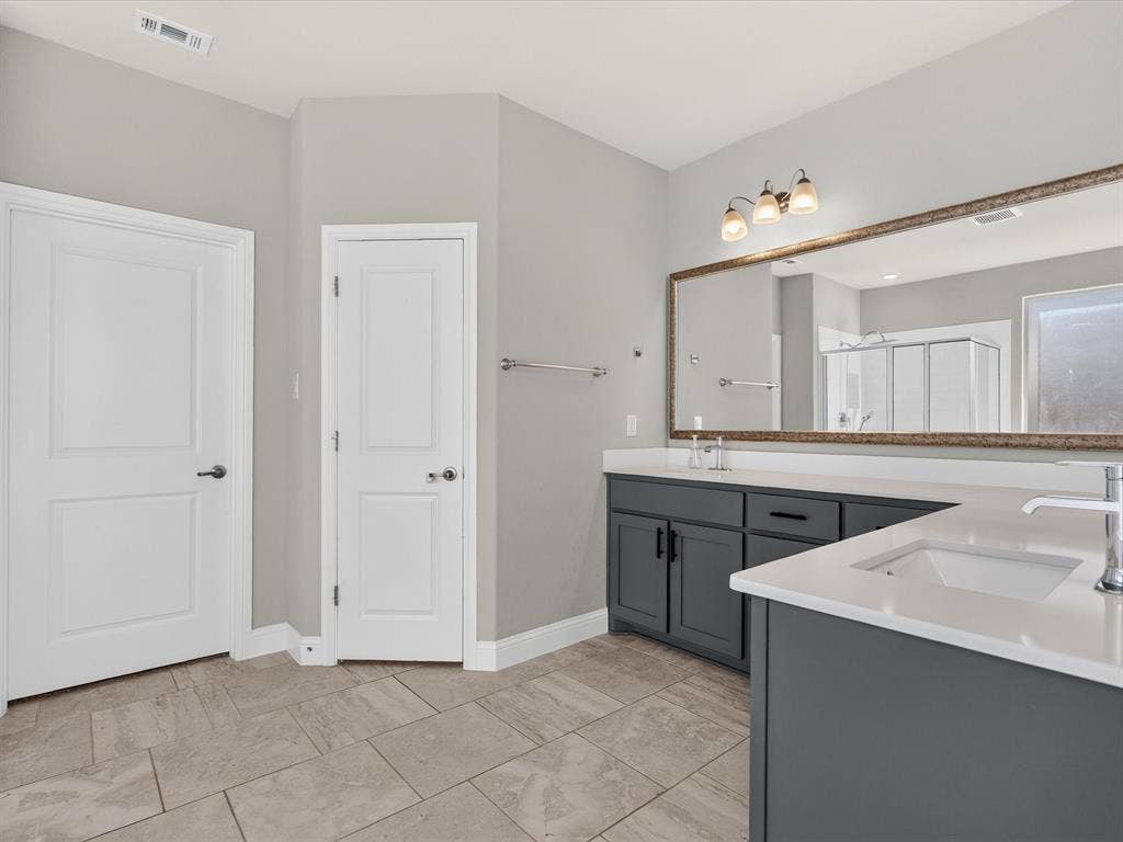 3455 Hidden Hollow Drive, Grand Prairie, TX 76065 3455 Hidden Hollow Drive, Grand Prairie, TX 76065