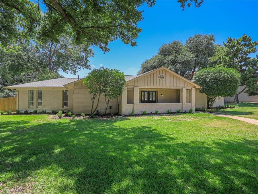 Property photo for 13436 Forestway Drive, Dallas, TX
