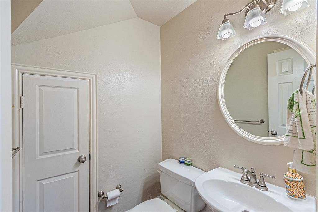 1025 Basilwood Drive, Coppell, TX 75019 1025 Basilwood Drive, Coppell, TX 75019