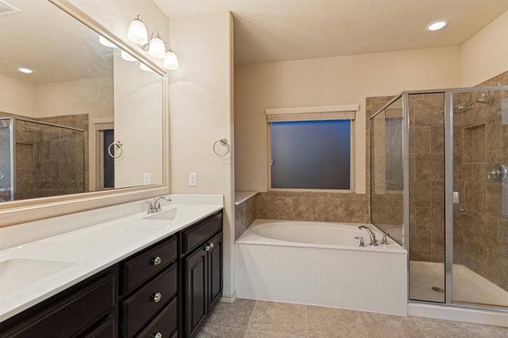 10808 Ersebrook Court, Fort Worth, TX 76052 Alternate view of primary spa bathroom