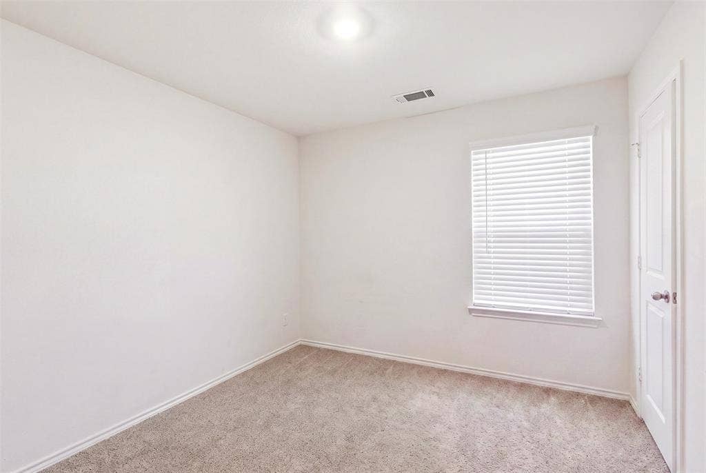 1302 Olivewood Place, Crandall, TX 75114