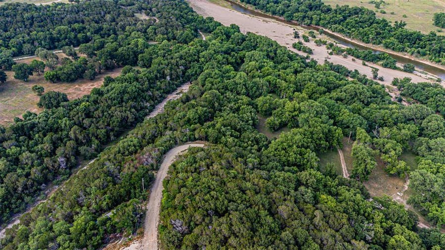 Property photo for 3018 River View Court, Granbury, TX
