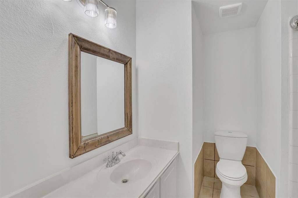 117 Fort Edward Drive, Arlington, TX 76002 117 Fort Edward Drive, Arlington, TX 76002