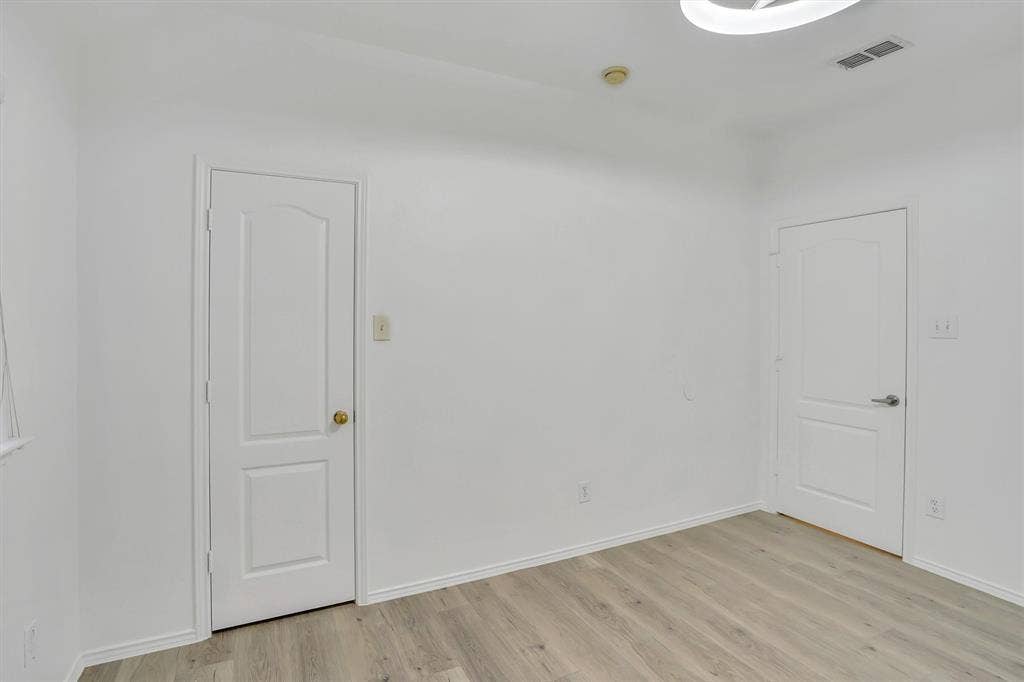 117 Fort Edward Drive, Arlington, TX 76002 117 Fort Edward Drive, Arlington, TX 76002