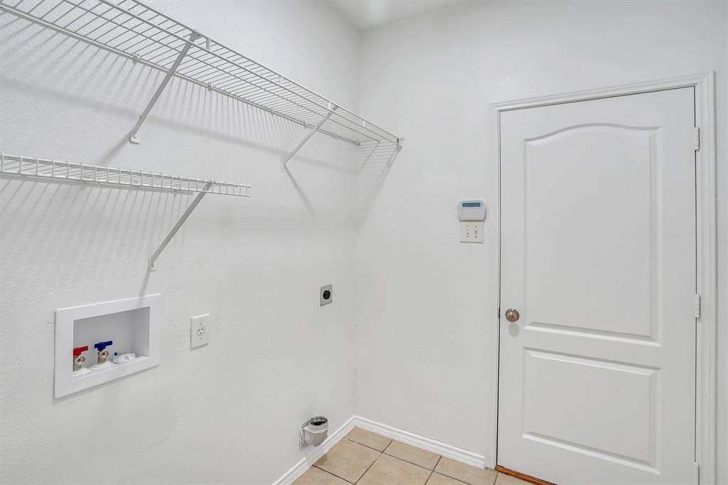 117 Fort Edward Drive, Arlington, TX 76002 117 Fort Edward Drive, Arlington, TX 76002
