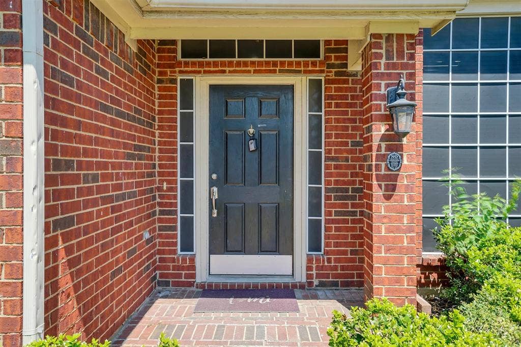 117 Fort Edward Drive, Arlington, TX 76002 117 Fort Edward Drive, Arlington, TX 76002