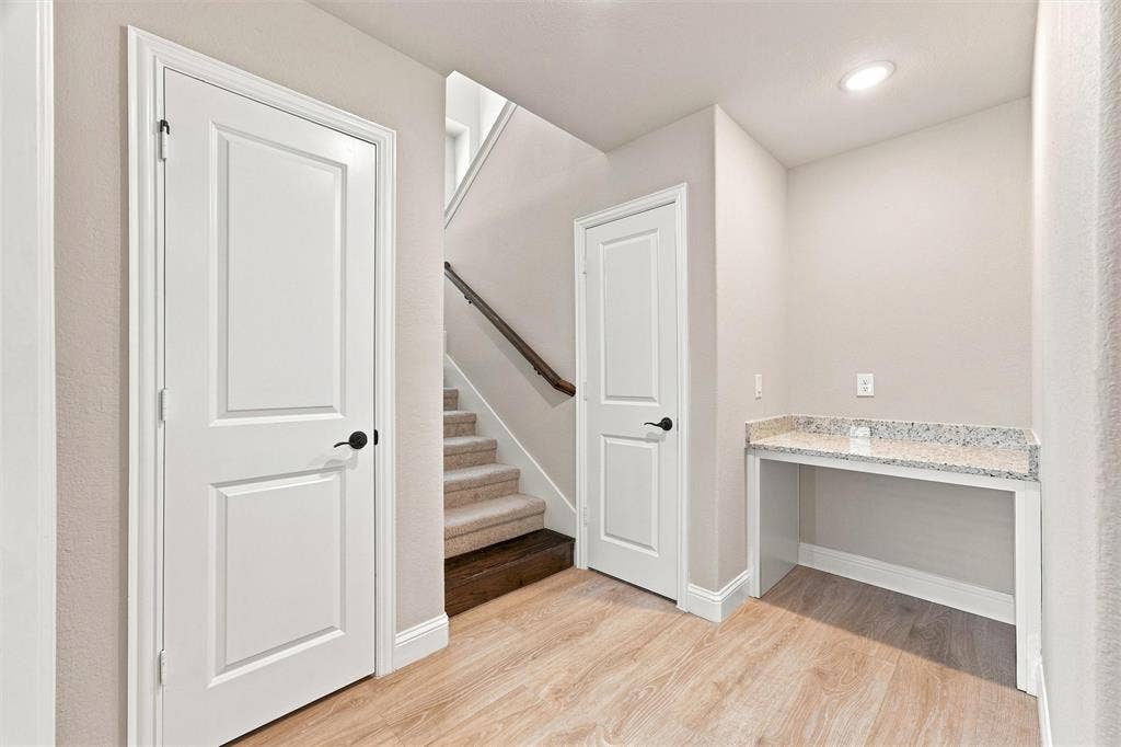 5225 Rowlan Row, Midlothian, TX 76065 5225 Rowlan Row, Midlothian, TX 76065
