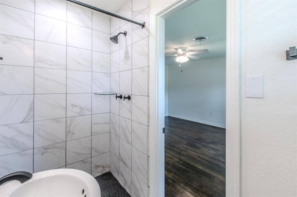 2200 N 52nd Street, Waco, TX 76710 2200 N 52nd Street, Waco, TX 76710